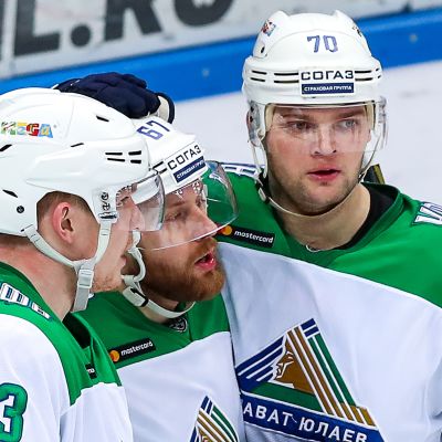 Kuvassa Joonas Kemppainen, Linus Omark ja Teemu Hartikainen
