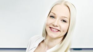 Elina Väyrynen, hammaslääketieteen kandi