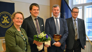 Teleste belönades av Åbo handelskammare år 2015. På bilden: Jaana Mäkikalli, Hanno Tarjus, Jukka Rinnevaara och Matti Löyttyniemi. Jaana Mäkikalli (WTC Turku), Hanno Narjus (Teleste), Jukka Rinnevaara (Teleste) och Matti Löyttyniemi (Åbo Handelskammare) vid utdelningen av Årets exportpris 2015.