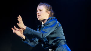 Cécile Orblin i titelrollen som Minna Canth på Nationalteatern. Cécile Orblin i titelrollen som Canth på Finlands nationalteater.