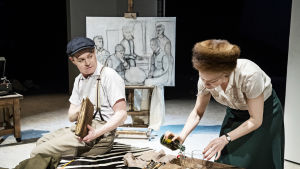 Patrick Henriksen och Alma Pöysti i pjäsen Tove på Svenska Teatern. Patrick Henriksen och Alma Pöysti i Tove på Svenska Teatern.