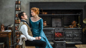 Neiti Julie. Klassikkonäytelmään pohjautuvat elokuvan päärooleissa loistavat Jessica Chastain ja Colin Farrell.