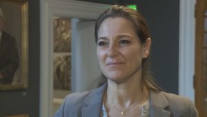 Jane Heitmann ser inga andra möjligheter än att placera utvisningscentret på Lindholm. Jane Heitmann