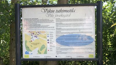 Skylt i närbild.