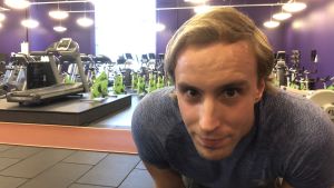 För tränaren Axel Helling är Jordan Peterson en coach. - Han menar att i stället för att jämföra sig med andra, som många unga gör, så ska man jämföra sig med den man var igår. Axel Helling gillar Jordan Peterson