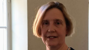 Susanna Fellman är professor i ekonomisk historia på universitetet i Göteborg. Ekonomihistorikern Susanna Fellman i närbild.