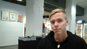 Forskaren Janne Berg anser att den stora skillnaden mellan de två medborgarinitiativen är att initiativet om det könsneutrala äktenskapet är det första som gick hela vägen i mål.