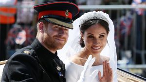 Prins Harry och hertiginnan Meghan på bröllopsdagen 2018. Prins Harry och Meghan Markle när de gifte sig.