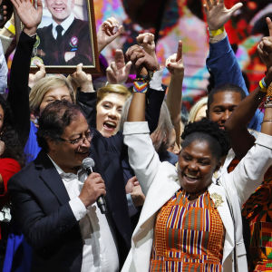 Glädjeyra på Colombias nyvalda presidents valvaka.
