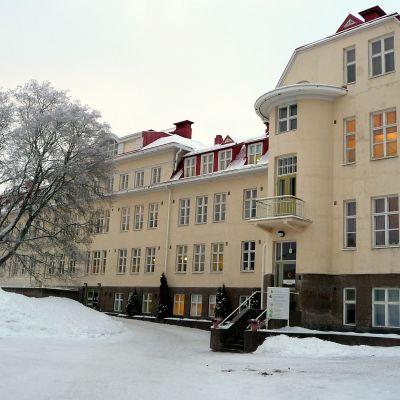Huvudbyggnaden vid Roparnäs sjukhus i Vasa