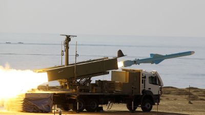 Iran har testskjutit missiler i flera omgångar efter att västvärlden har infört sanktioner.