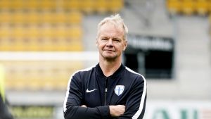 Juha Malinen har fått spelet att stämma, men fortfarande står Finland på noll poäng i hemma-EM. Juha Malinen