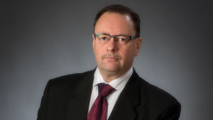 Mikael Fredman Mikael Fredman är ordförande för Kust- Österbottens Företagare.
