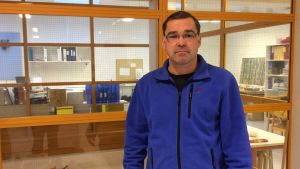 Kenneth Holmberg är oroad över situationen. Kenneth Holmberg, rektor för Näse skola