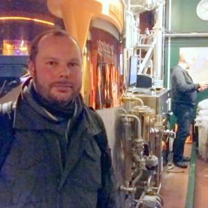 Ölkulturen har stärkts, men begränsas ännu av strama regler säger André Brunnsberg från Finlands ölförbund. André Brunnsberg, Finlands ölförbund