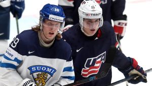 Laine och Matthews möttes i junior-VM 2016. Patrik Laine och Auston Matthews, JVM 2016.