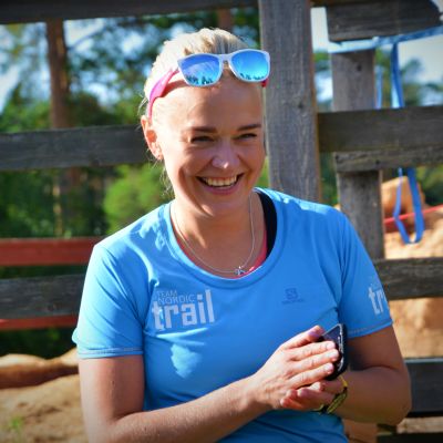 Kun suoli vuotaa verta, liikunta helpottaa ultrajuoksija Michaela Lindströmin arkea