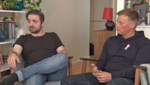 Ted och Kaj försvarar det roliga med bröst Ted Forsström och Kaj Korkea-Aho i Yle Fems litteraturfest