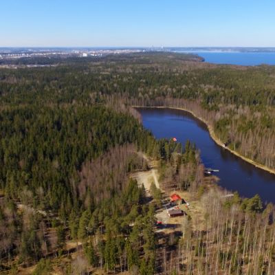 Kaupin ja Niihaman aluetta kopterista kuvattuna