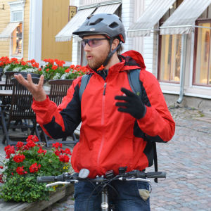 Anas Haj Hasan har bara en handske på handen efter Tour de Östnyland.