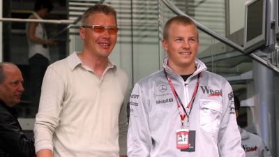 Mika Häkkinen och Kimi Räikkönen våren 2002.