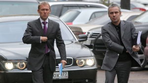 Andrej Lugovoj och Dmitrij Kovtun i Moskva 2007. Andrej Lugovoj och Dmitri Kovtun