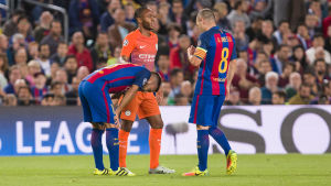 Jordi Alba har skadat foten i en fotbollsmatch för FC Barcelona.