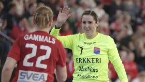 Sonja Koskinen och Jessica Gammals vill avgöra på hemmaplan. Sonja Koskinen, Dicken.