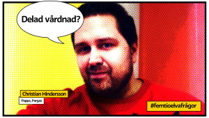 Pargasföräldern Christian Hindersson undrar hur partierna tänker lösa problemet med att barnbidraget endast betalas till den ena föräldern. Christian Hindersson med röd och gul vägg bakom. Serietidningsliknande bild med pratbubbla och texten "Delad vårdnad?"