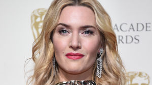 Kate Winslet i samband med att hon 2016 fick Bafta-priset för bästa kvinnliga biroll i filmen om Steve Jobs. I februari hörs hon som Filifjonkan i den brittiska versionen av Mumindalen, dvs Moominvalley. Kate Winslet