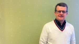 Forskaren Kjell Herberts ser att en minoritet tenderar att hellre bevara än att skapa en vision för vad man vill vara. Kjell Herberts