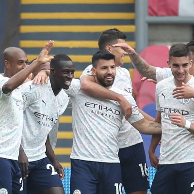 Manchester City juhlii Sergio Agueron maalia