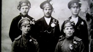 Lettiska frivilliga skyttar år 1915 - (Copyright: Wikicommons) Lettiska skyttar år 1915