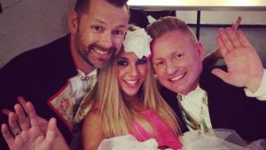 Året därpå, 2014, förrättade Krista vigseln mellan två Eurovisionsfans på Euroclub i Köpenhamn Krista Siegfrids med de två män som gifte sig under hennes konsert.