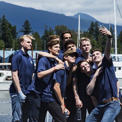 2019 ennustetut kärkivaraukset Vancouverissa. Kaapo Kakko vasemmalla.
Jack Hughes, Vasili Podkolzin, Spencer Knight, Dylan Cozens, Kirby Dach, Bowen Byram, Alex Turcotte, Trevor Zegras, Cole Caufield