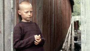 Kimmo Lempinen lastendraaman pääosassa (1982).