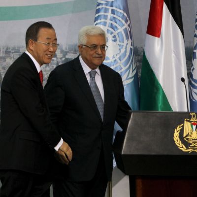 Ban Ki-moon och palestiniernas president Mahmoud Abbas.