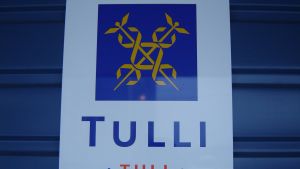 Tullen har rätt att förstöra produkter som är förfalskade och strider mot de immateriella rättigheterna eftersom privatpersoners köp på nätet utgör kommersiell verksamhet. Tullens symbol
