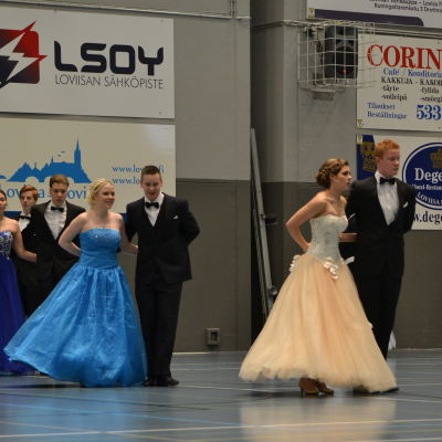 De gamlas dans i Lovisa.