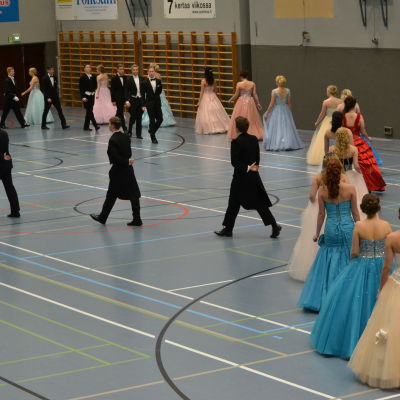 De gamlas dans i Lovisa.