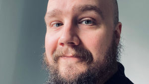 Jan Wikholm på Cybersäkerhetscentret säger att cybersäkerhet inom kommunsektorn är en fråga om liv och död. Porträtt på Jan Wikholm.