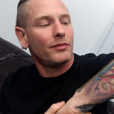 Slipknot-yhtyeen Corey Taylor on tatuoinut David Bowien kuvan käsivarteensa.