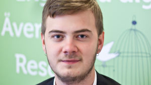 Thorgny Arwidson är ordförande för Föreningen Nordens ungdomsförbund. Han kämpar dagligen med fördomar. Thorgny Arwidson, föreningen nordens ungdomsförbund