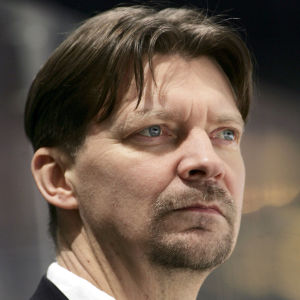 Jukka Jalonen var 43 år gammal då han lotsade HPK till guld 2006. Jukka Jalonen var 43 år gammal då han lotsade HPK till guld 2006.