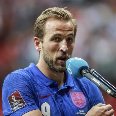 Harry Kane intervjuas.