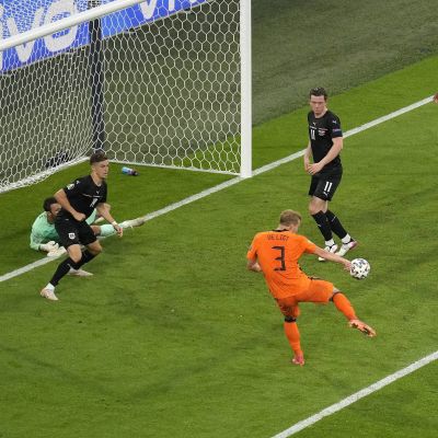 Matthijs de Ligt lyckades inte få bollen i nätmaskorna.