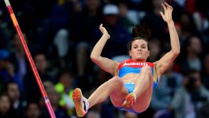 Världsrekorddamen Jelena Isinbajeva arg över att alla drabbas. Jelena Isinbajeva, OS 2012.