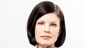 Sanna Kurronen "Jag ser ingen orsak att dela ut villkorslösa pengar till alla medborgare" Sanna Kurronen, ekonom på EVA