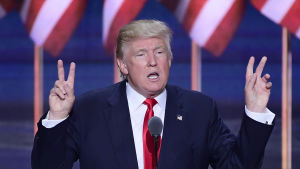 Trump hotade under valkampen att stämma kvinnor som anklagar honom för trakasserier. Donald Trump vid republikanernas partikonvent i Cleveland 2016.