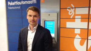 Postens direktör för pakettjänster Toni Laaksonen. Postens direktör för pakettjänster Toni Laaksonen